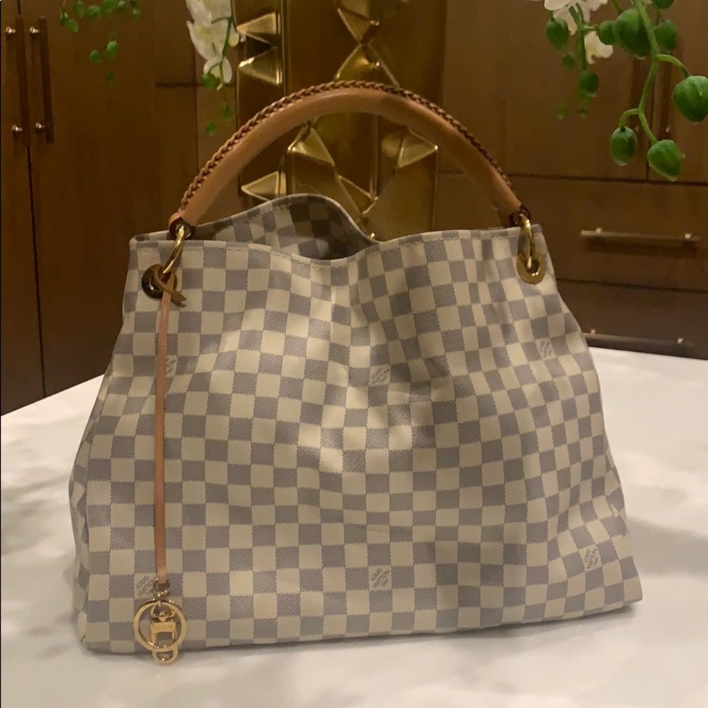 LV Artsy MM